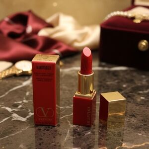 Valentino Min Rosso Satin 22R Bold Lipstick NIB